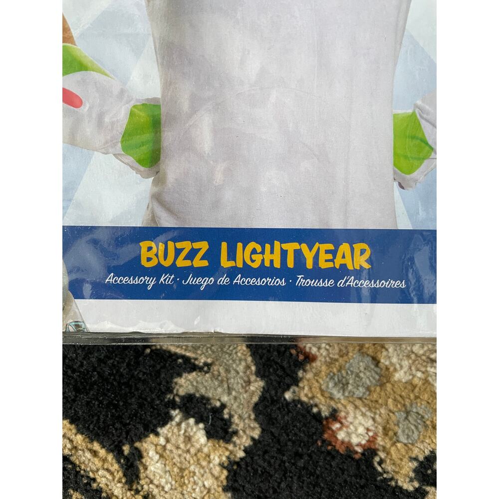 ADULT DISNEY TOY STORY BUZZ LIGHTYEAR HALLOWEEN COSTUME KIT DG23432 - Picture 2 of 3